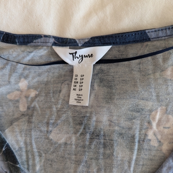 Thyme nursing top - Picture 2 of 2